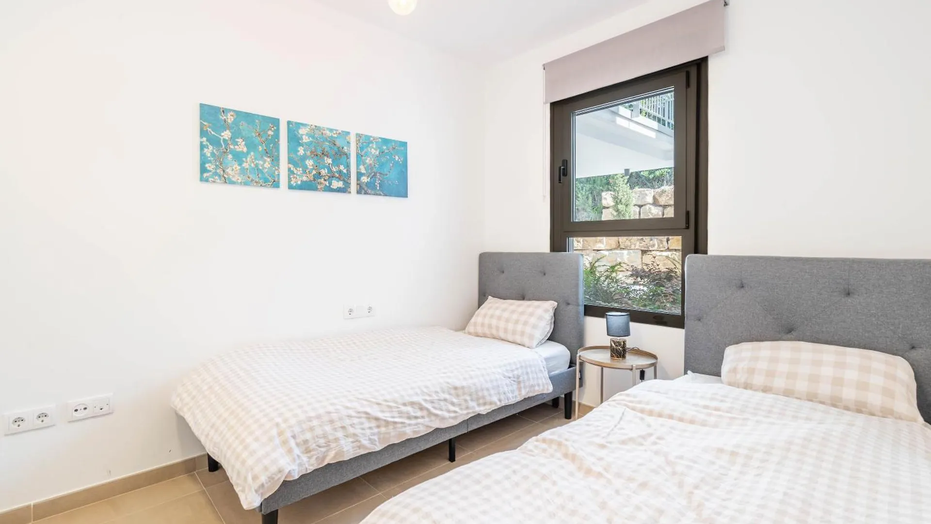 Design Wohnung Mit Viel Luxus Manilva 0*,  Spain