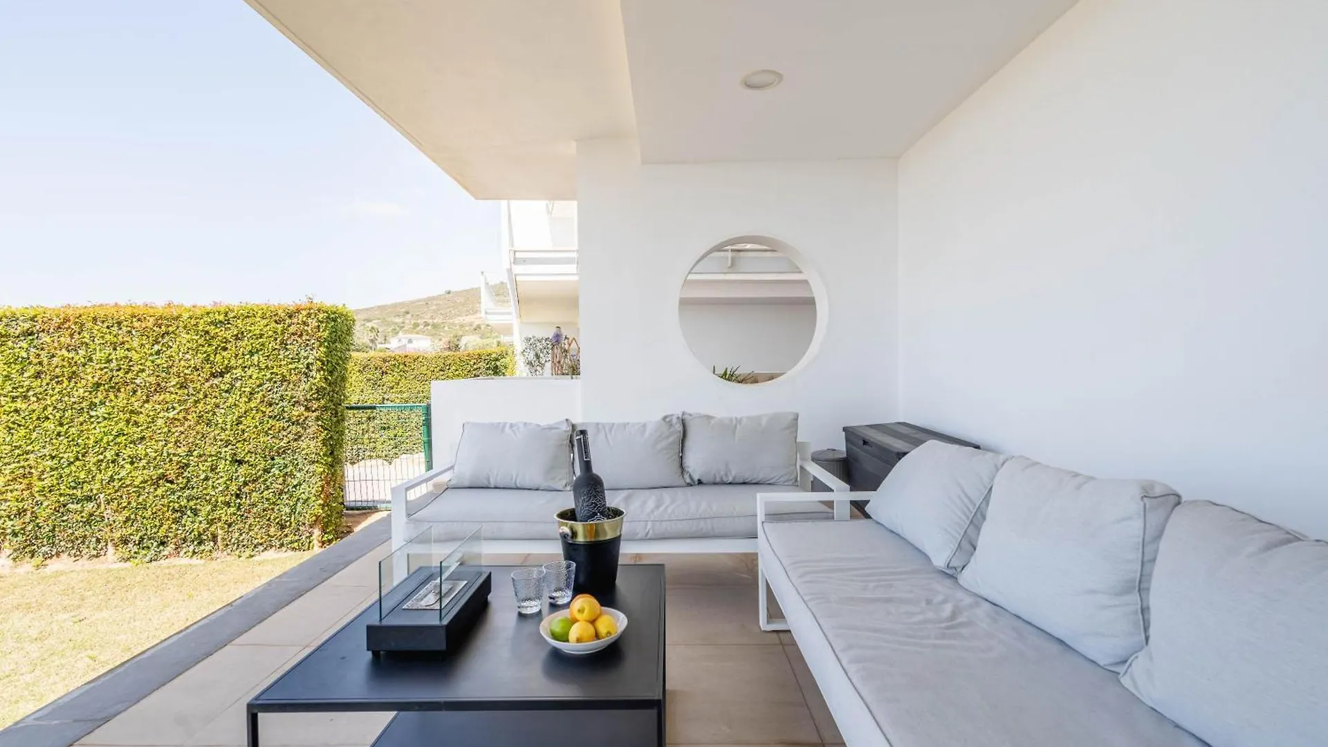 Design Wohnung Mit Viel Luxus Manilva Spain