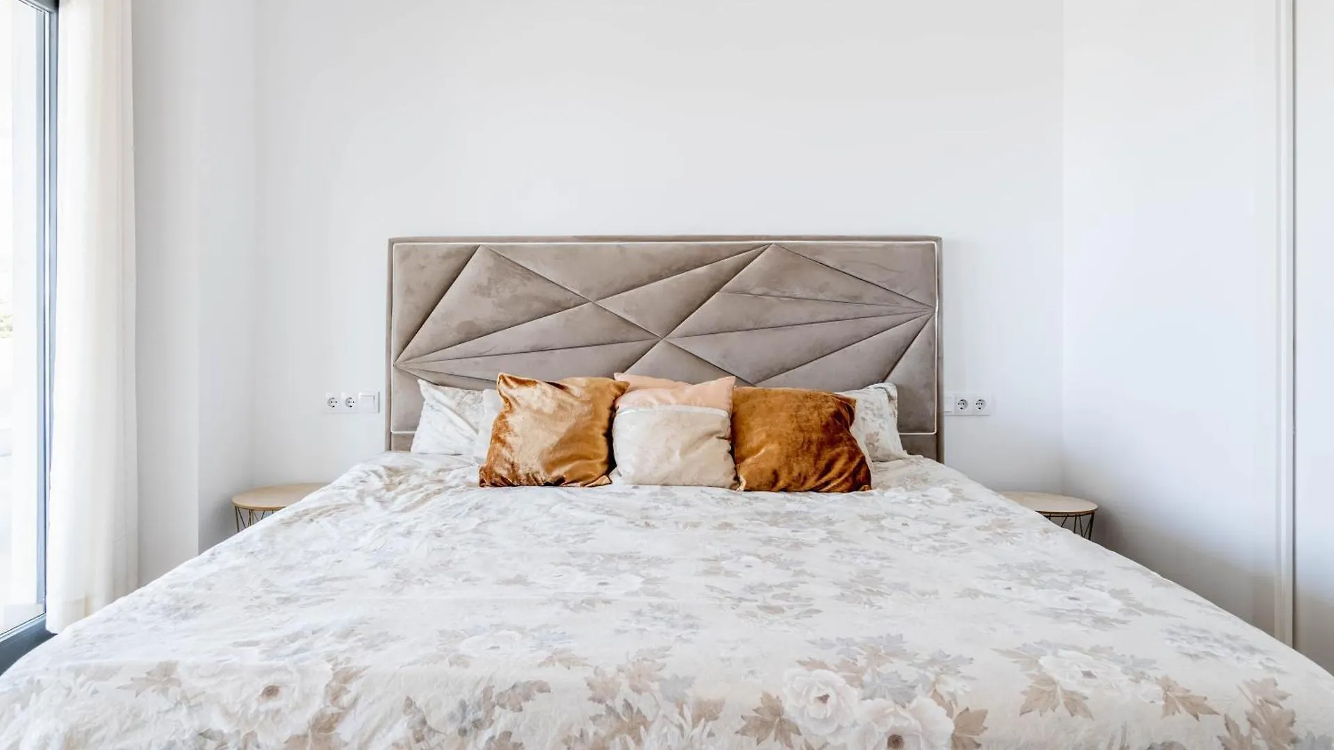 Design Wohnung Mit Viel Luxus Manilva 0*,